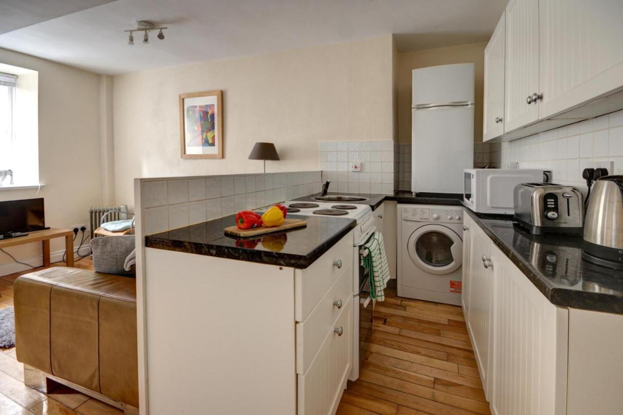 The Shop By Treetop Property Cirencester Extérieur photo